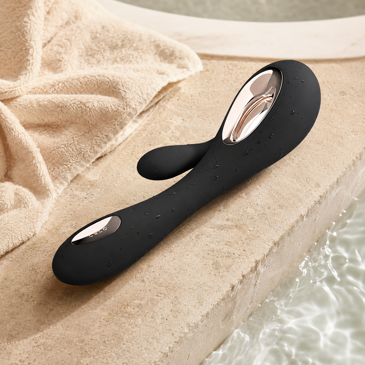 LELO SORAYA Wave™ Luxury Rabbit Vibrator | Black